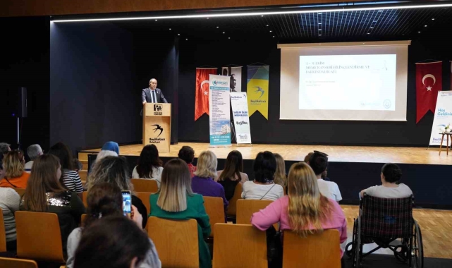 Beylikdüzü'nde Meme Kanseri farkındalık semineri