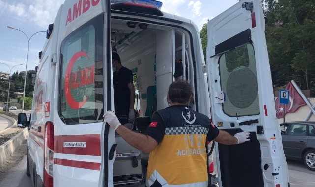 Bilecik'te meydana gelen trafik kazasında 1'i çocuk 2 kişi yaralandı