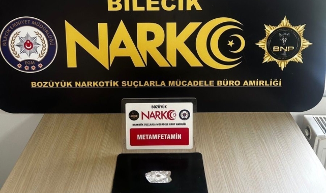 Bilecik'te şüpheli şahsın üzerinden uyuşturucu çıktı