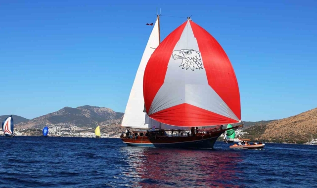 Bodrum'un maviliklerinde 36. The Bodrum Cup rüzgarı esti