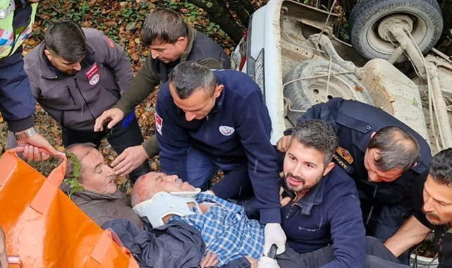 Bolu'da otomobil uçuruma devrildi: 1 yaralı