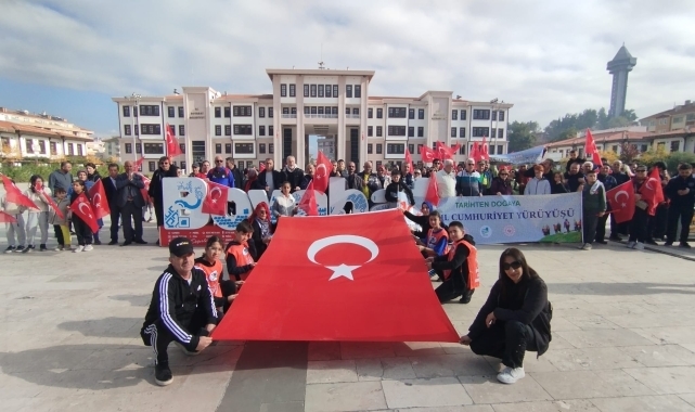 Boyabat'ta 101. Yıl Cumhuriyet Doğa Yürüyüşü yapıldı