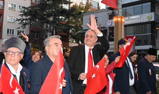 Bozüyük'te "Cumhuriyet Yürüyüşü" yapıldı