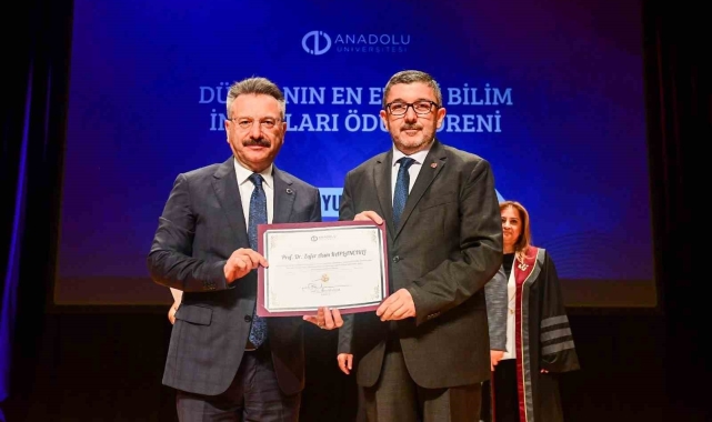 BŞEÜ Rektörü Kaplancıklı'ya üstün başarı ödülü