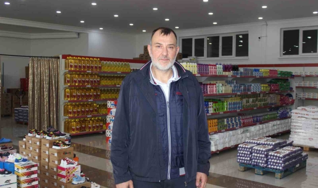 Bu markette nakit para ve kredi kartı geçmiyor