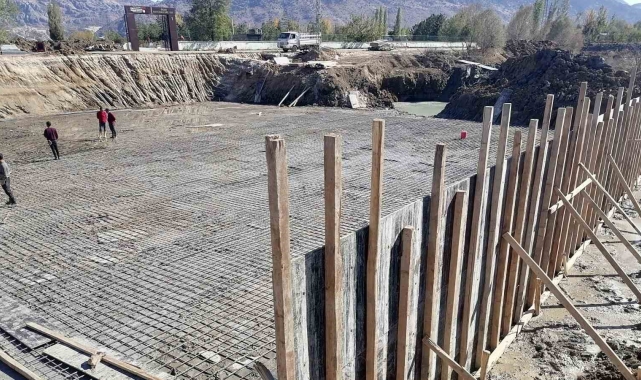 Büyükşehirden Göksun'a 36 metrelik yeni köprü
