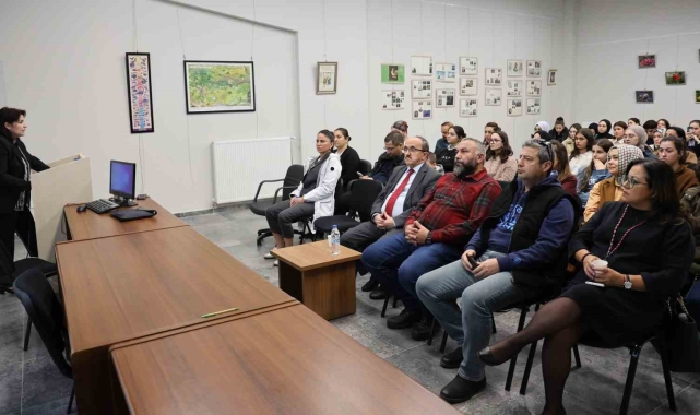 Çakır "Bitkiler yalnızca hastalık tedavisinde kullanılmaz"