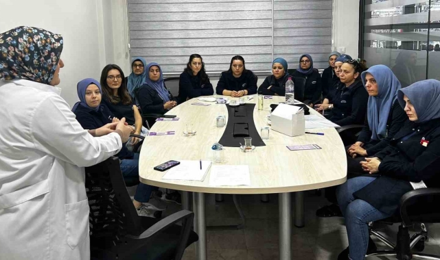 Çalışan kadınlara önce eğitim sonra tarama yapıldı