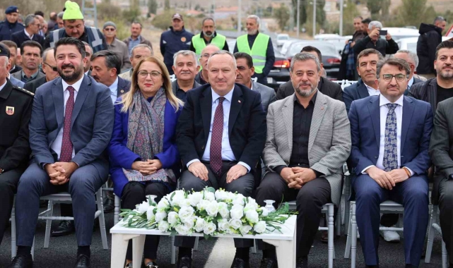 Çardak-Cezaevi yolu törenle trafiğe açıldı
