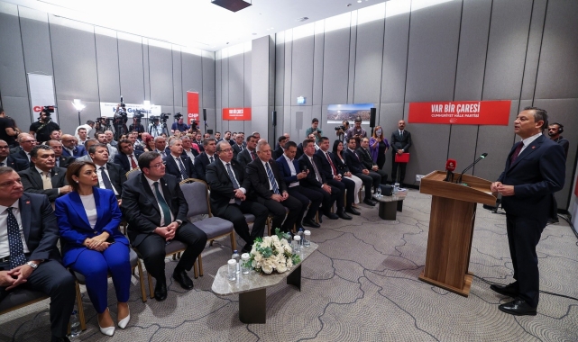 CHP Genel Başkanı Özel: "İktidarı bir şekilde erken seçime zorlamak durumundayız"