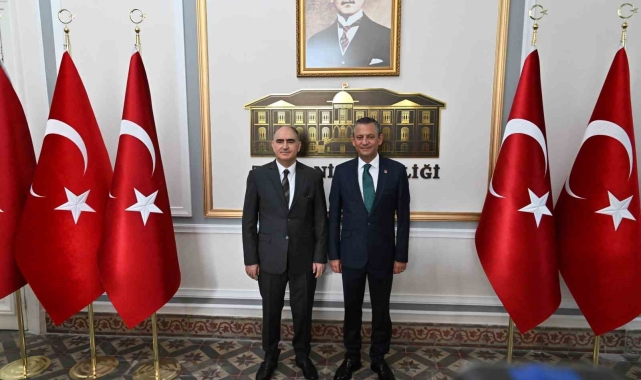 CHP Genel Başkanı Özel'den Vali Özkan'a 'hayırlı olsun' ziyareti