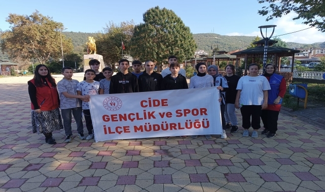 Cide'de "Cumhuriyet Koşusu" yapıldı