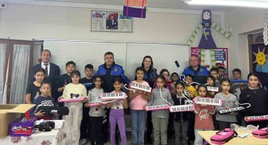 Çocuklar müzikle sosyalleşiyor