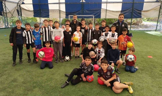 Çocuklar teknolojik oyunlara savaş açtı, futbol kursuna akın etti