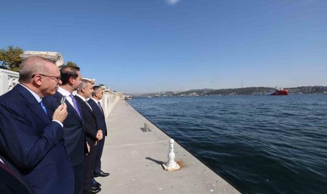 Cumhurbaşkanı Erdoğan, Oruç Reis'i Somali'ye uğurladı