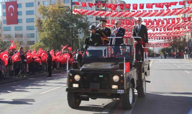 Cumhuriyet Bayramı Sivas'ta coşkuyla kutlandı