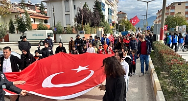 Cumhuriyet'in 101. yılı için yürüdüler