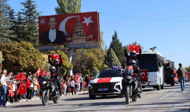 Cumhuriyetin 101'inci yılı Eskişehir'de coşkuyla kutlandı