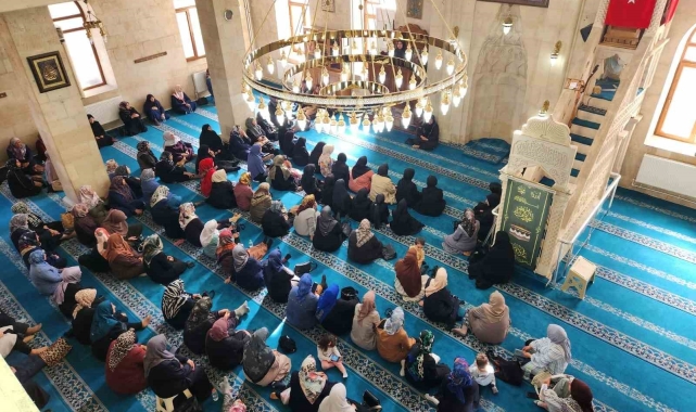 Darende'de İslam'ın kadına verdiği önem anlatıldı
