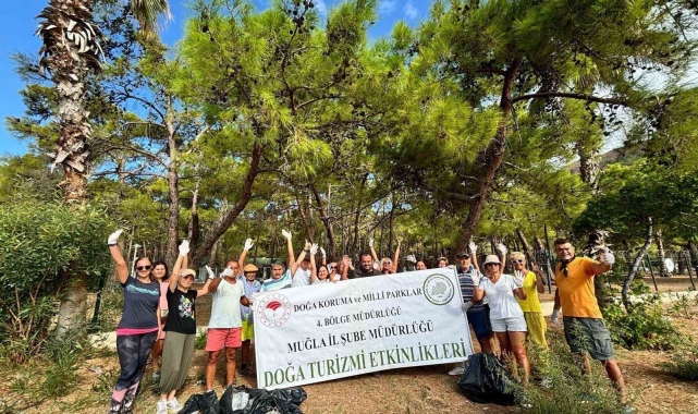 Datça Kovanlık Tabiat Parkı'nda doğa yürüyüşü ve çevre temizliği etkinliği düzenlendi