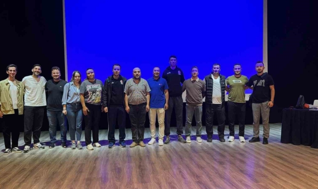 Değişen oyun kuralları hakemlere anlatıldı