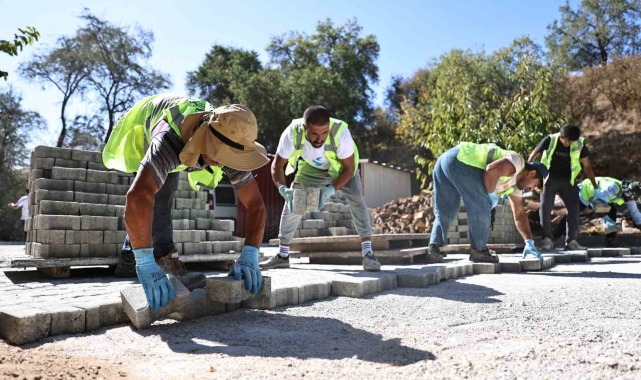 Denizli Büyükşehirde hedef 1 milyon metrekare beton parke taşı