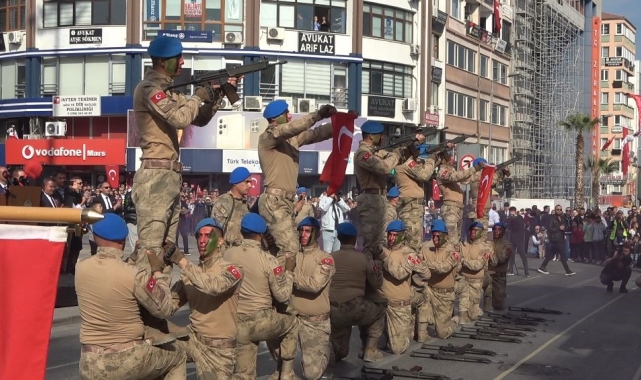 Denizli'de Cumhuriyetin 101. yılı coşkuyla kutlandı