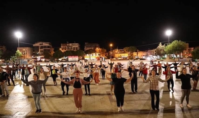 Didim'de Cumhuriyetin 101. Yılı, 101 kişilik zeybekle kutlanacak