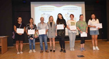 Didim'de festivale katkı sunanlar onurlandırıldı