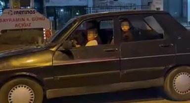 Direksiyondaki çocuğu görenler hemen telefona sarıldı