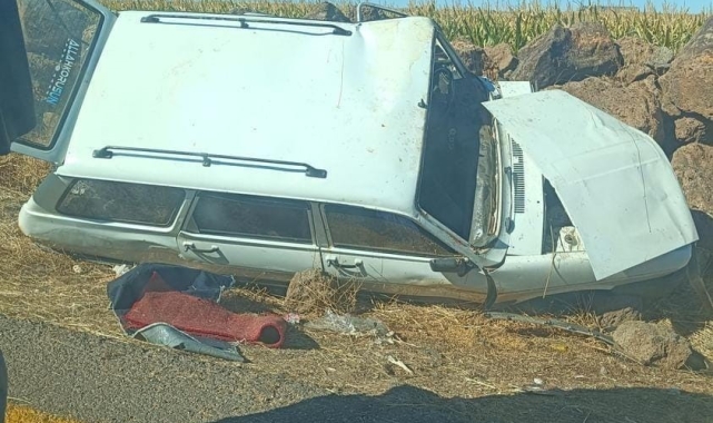 Diyarbakır'da takla atan otomobil hurdaya döndü: 1 ölü, 2 yaralı