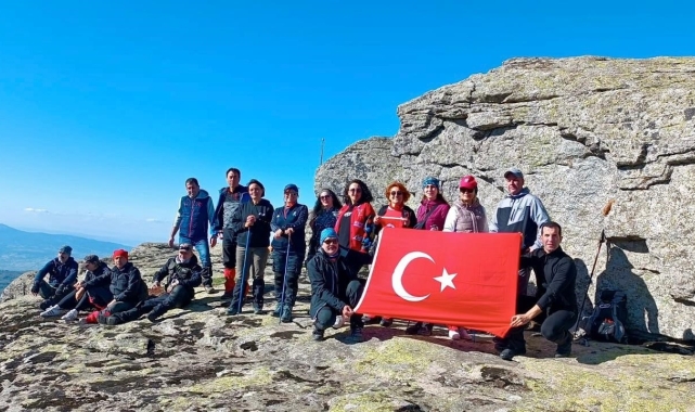 Doğaseverler cumhuriyeti zirvede kutladı
