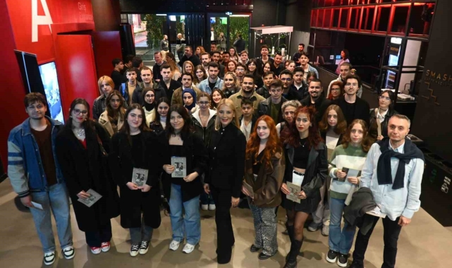 DOSABSİAD'dan üniversite öğrencilerine cumhuriyet etkinliği