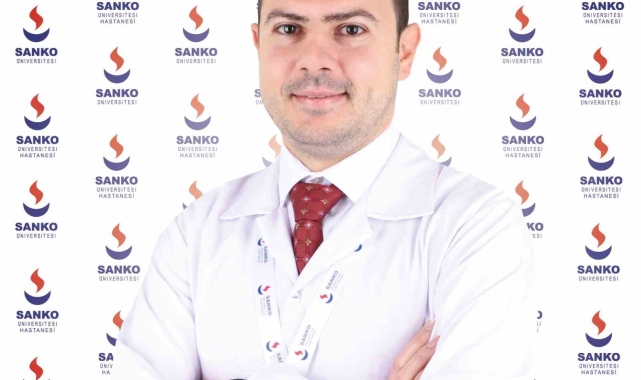 Dr. Öğr. Üyesi Kurtgil: "Osteoporoz, kemik gücünün bozulması ve kırık riski artışına yol açar"