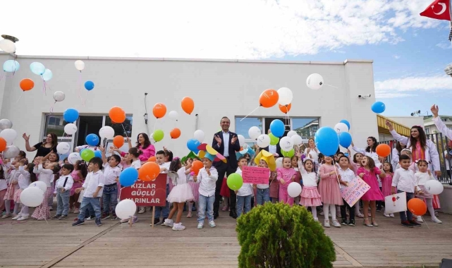 Dünya kız çocukları günü Beylikdüzü'nde kutlandı