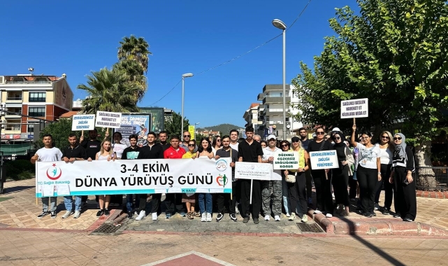 Dünya Yürüyüş Günü'nde Marmaris'te 3 kilometre yürüdüler