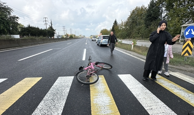 Düzce&#039;de otomobilin çarptığı bisikletli yaralandı