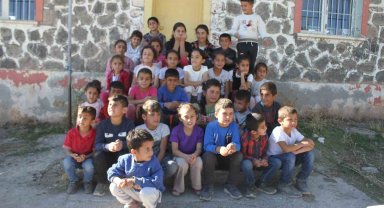 Eğitime gönül veren öğretmenler Malazgirt'te çocukların kahramanı oldular