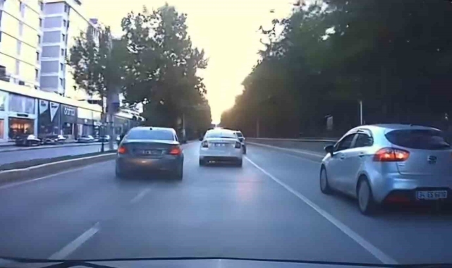 Elazığ'da makas atarak ilerleyen sürücü trafiği tehlikeye soktu