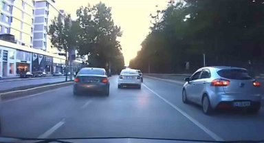 Elazığ'da makas atarak ilerleyen sürücü trafiği tehlikeye soktu