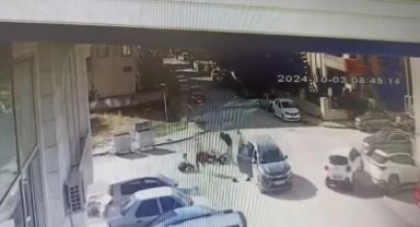 Elazığ'da motosiklet ile otomobilin çarpışma anı kamerada
