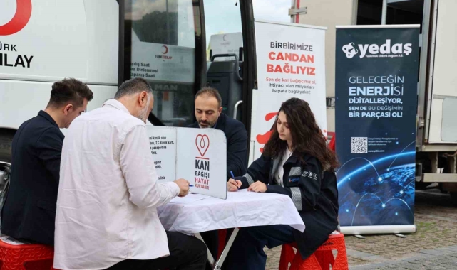 Elektrik dağıtım şirketi çalışanlarından Kızılay'a anlamlı destek