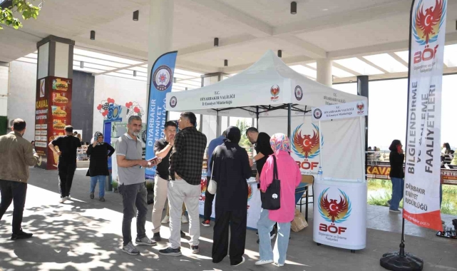 Emniyetten Dicle Üniversitesi'nde öğrencilere yönelik bilgilendirme faaliyeti