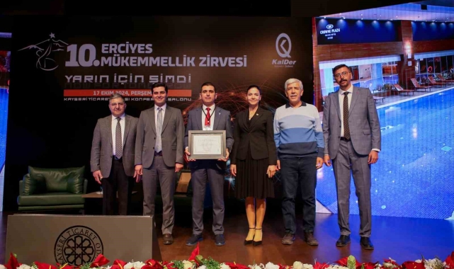 Erciyes Koleji, Avrupa Kalite Yönetimi Vakfı'ndan Ulusal Kalite Hareketi beratı aldı