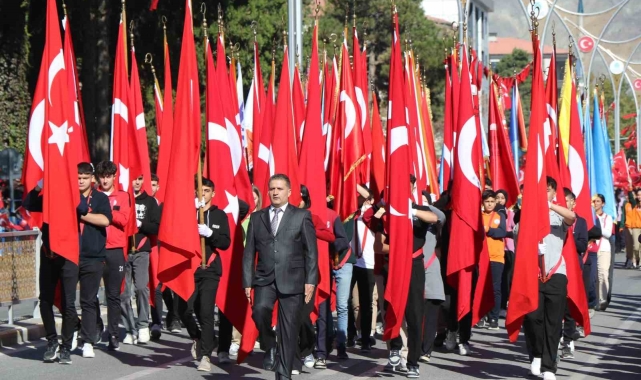 Erzincan'da Cumhuriyet'in 101. yılı coşkuyla kutlandı