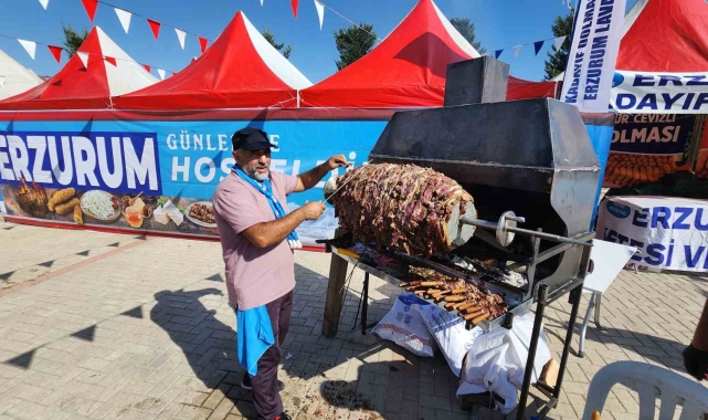 Erzurum'un yöresel lezzetleri Konya'da görücüye çıktı