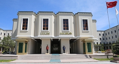 Esenyurt Belediye Başkanı Özer görevden uzaklaştırıldı