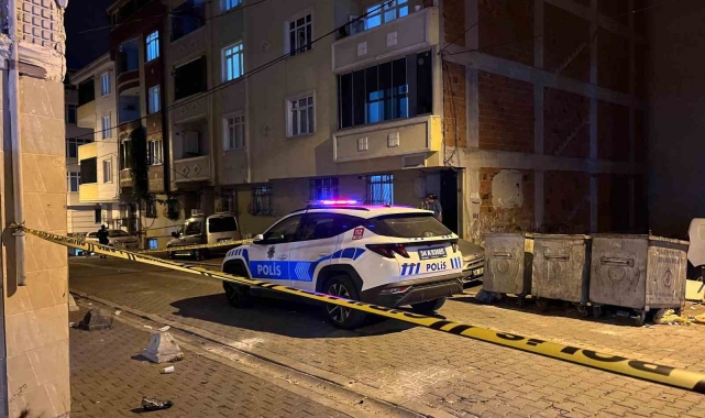 Esenyurt'ta iki aile arasında çıkan kavgada silahlar konuştu: 3 yaralı