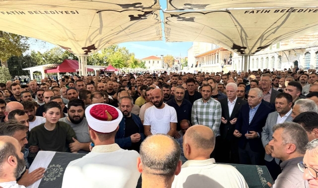 Fatih'te öldürülen İkbal Uzuner son yolculuğuna uğurlandı