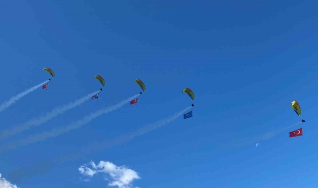 Fethiye 24. Hava Oyunları Festivali'nde uçuşlar başladı